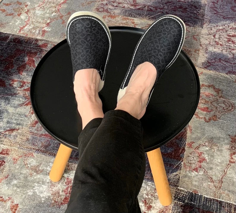 Black Feltme Slipper